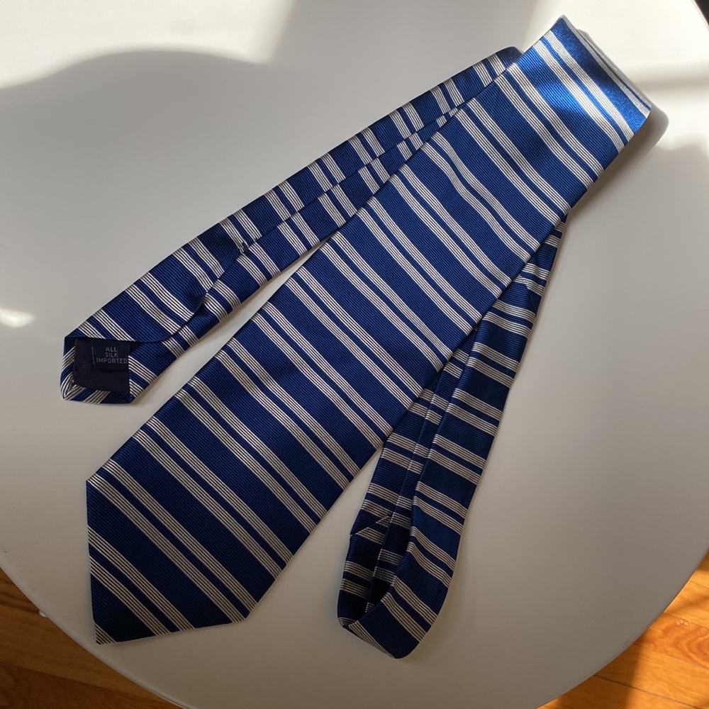 Cricket & Row Silk Tie - Picture 5 of 6